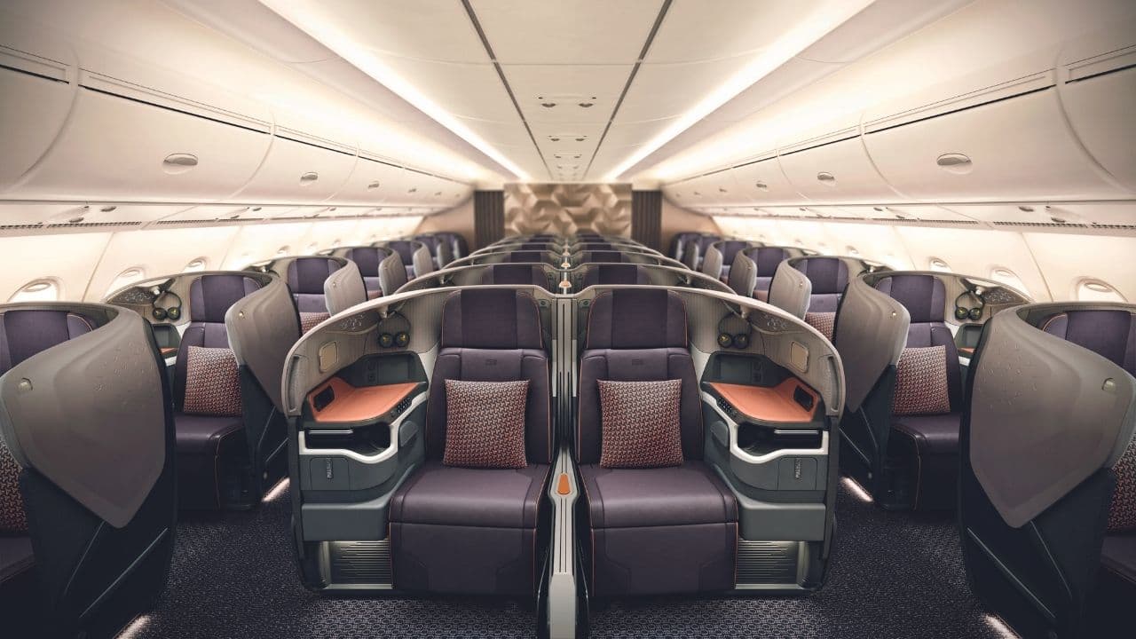 Singapore Airlines Business Class to Europe thumbnail 2