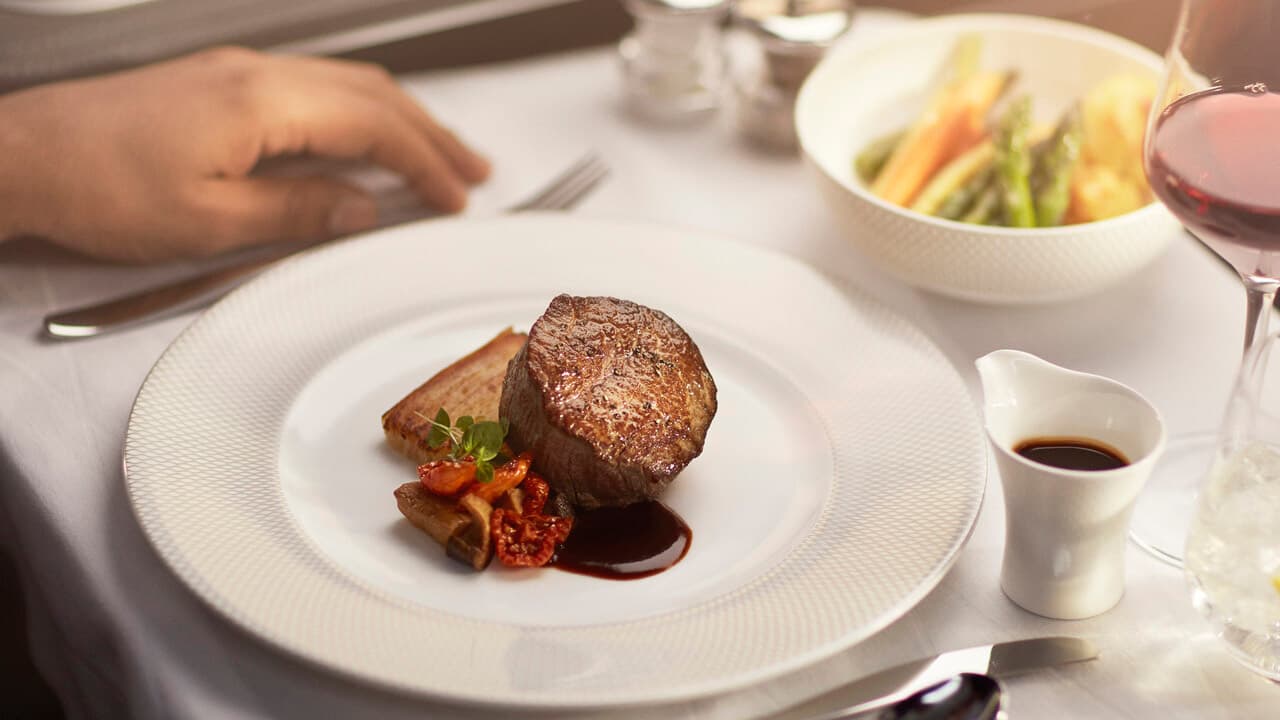British Airways/Qantas First Class to Europe thumbnail 4