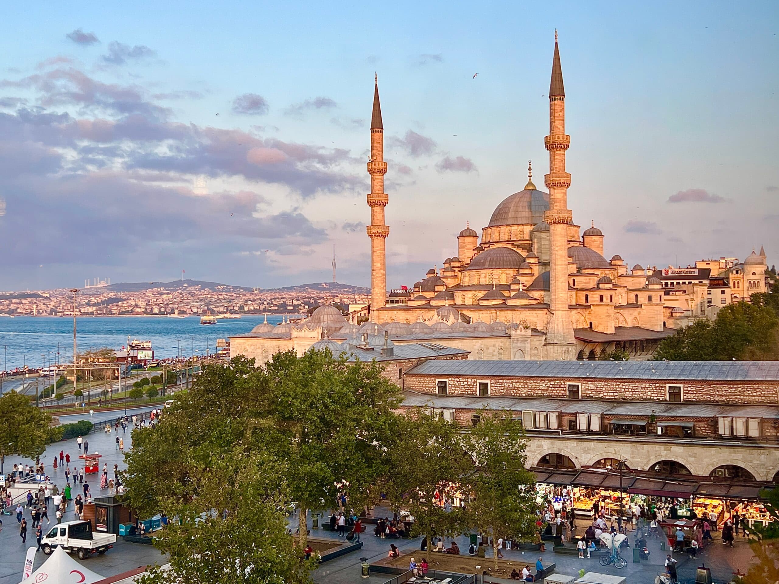Turkish Airlines and Partners          Round The World Special – Asia/Europe/North America thumbnail 3
