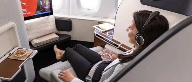 Qantas First Class To Johannesburg thumbnail 3