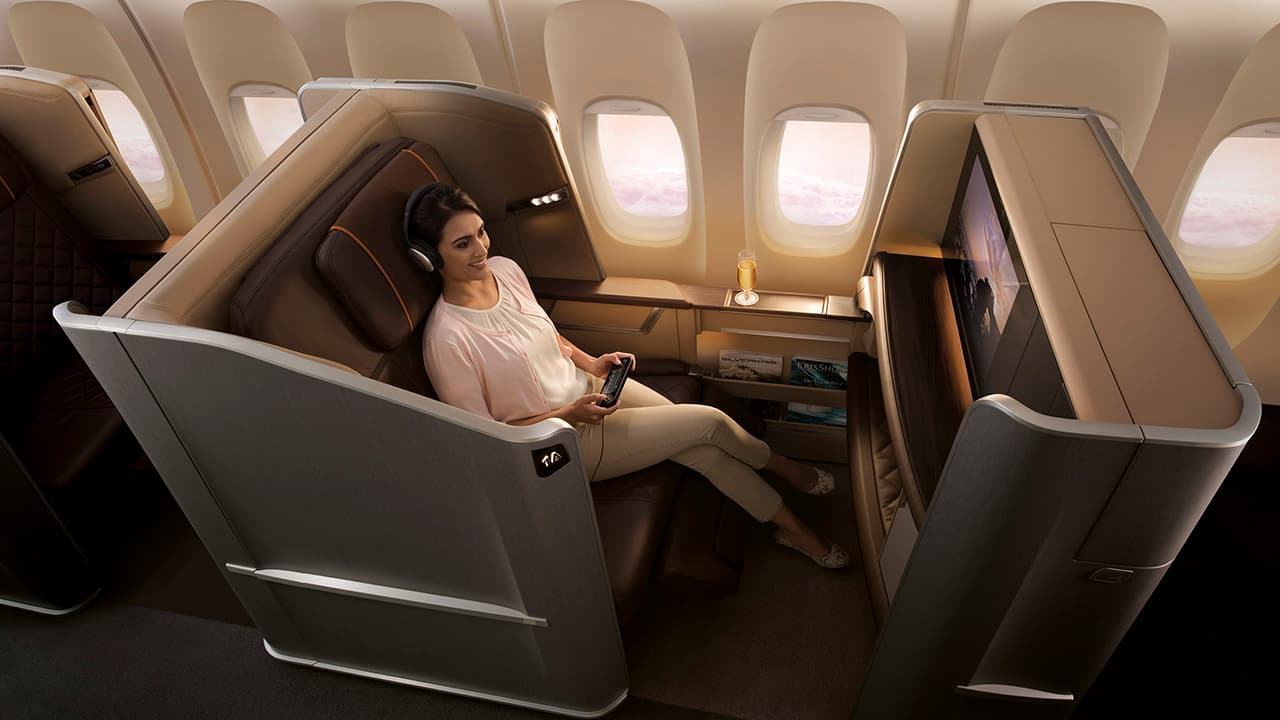 Singapore Airlines First Class to Europe thumbnail 4